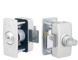 補助錠の新規取付け